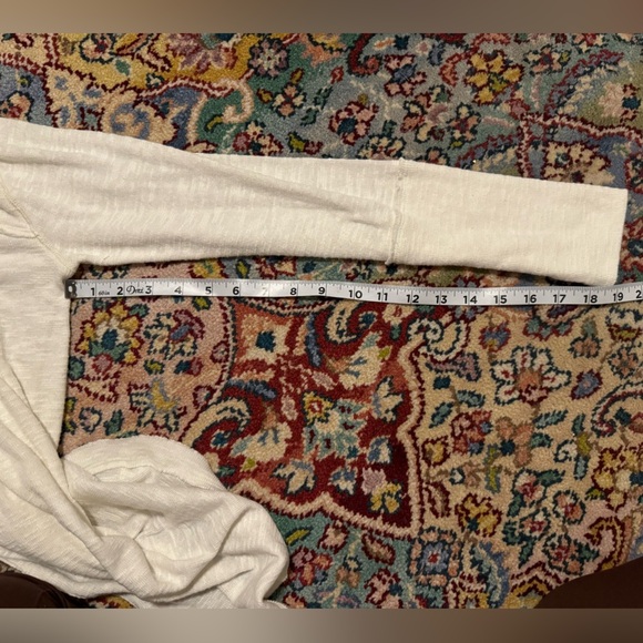 Free Peoplele Turtleneck Long Sleeve Sweater Raw Hem Split White Small Cream - Picture 12 of 13